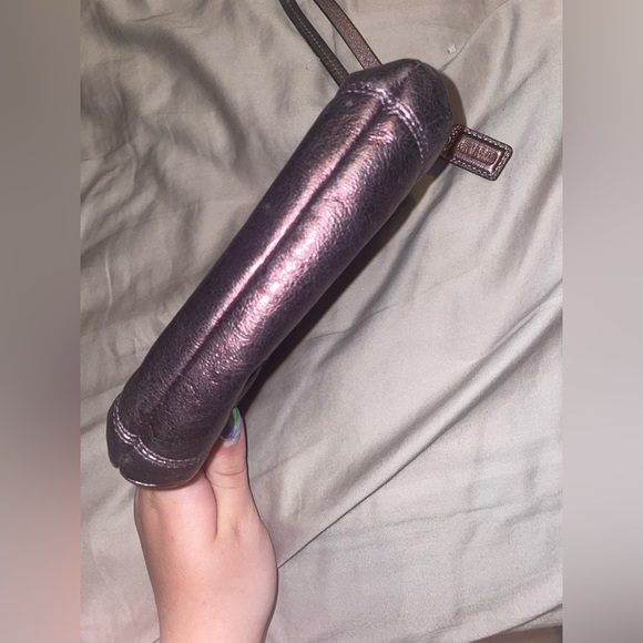 Coach wristlet - Picture 10 of 10